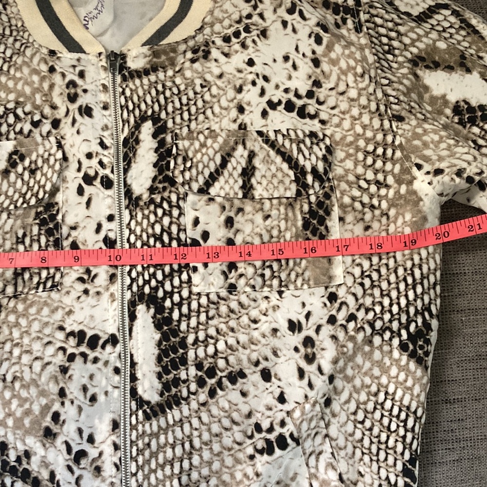 Laila & Savannah Silk Snake Python Print Bomber J… - image 7